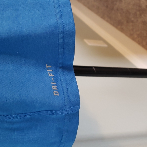 NFL Chargers t shirt Medium Women's - Picture 3 of 7